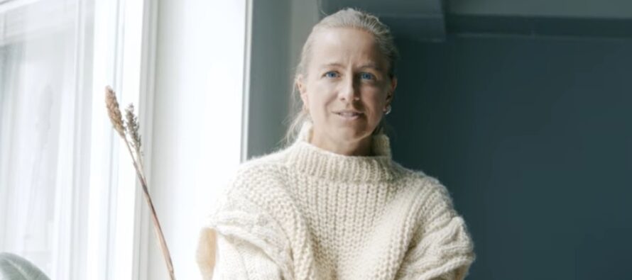 Entinen aikakauskirjatoimittaja Celine Aagaard esitteli Oslo Runwaylla uusimman kokoelmansa